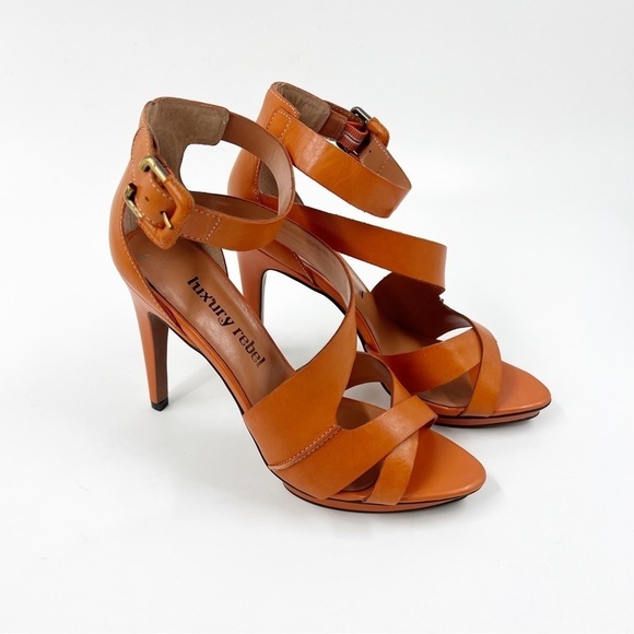 ✅ NWB LUXURY REBEL WHIMSY LEATHER ORANGE SIZE 9.5 - Picture 1 of 11